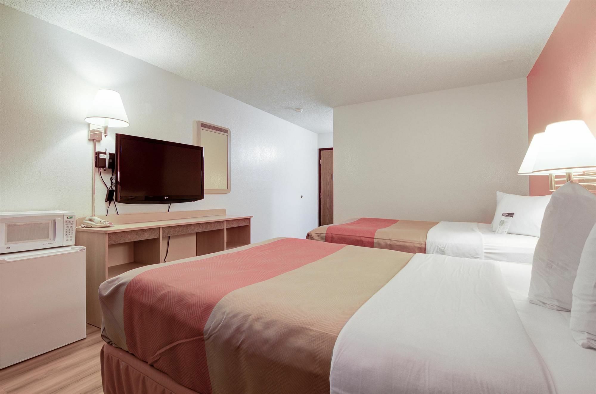 Motel 6-Colby, Ks Εξωτερικό φωτογραφία
