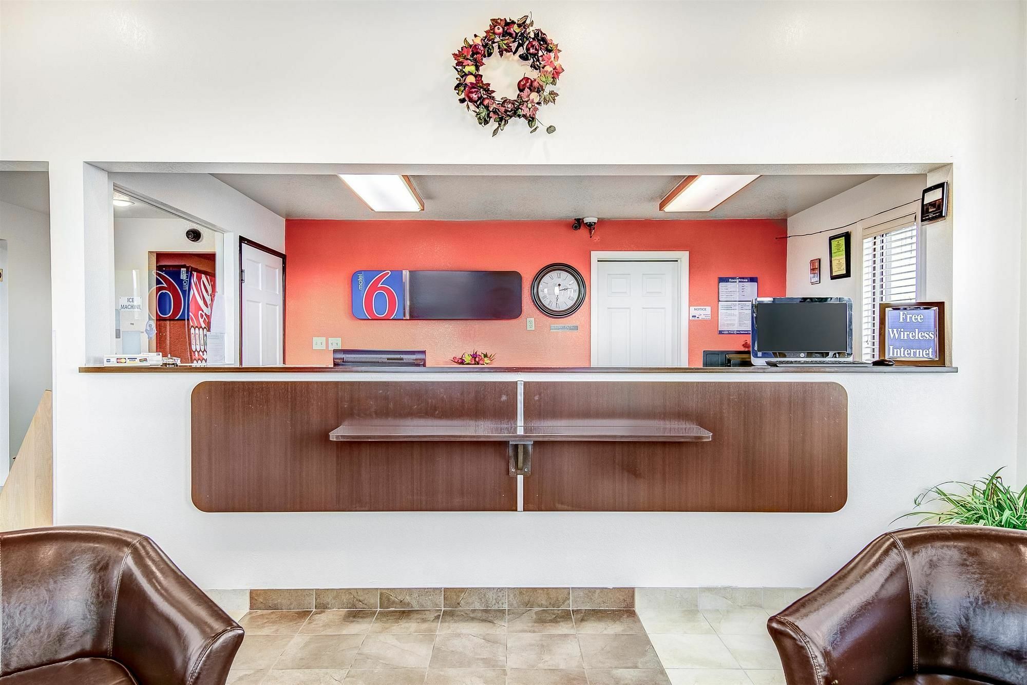 Motel 6-Colby, Ks Εξωτερικό φωτογραφία